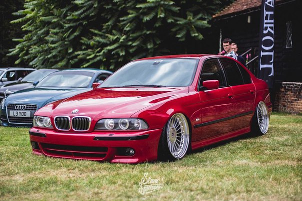 #BMW 5-Series (E39)