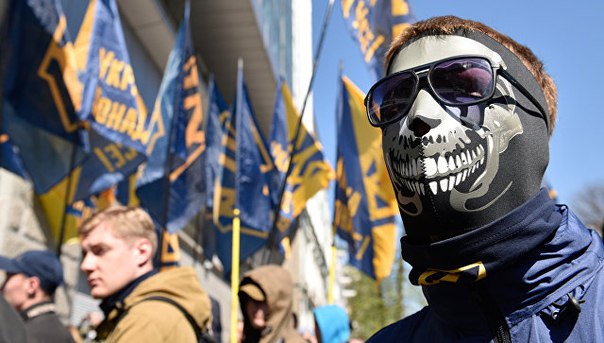 Репетиции нацистского переворота на Украине идут успешно