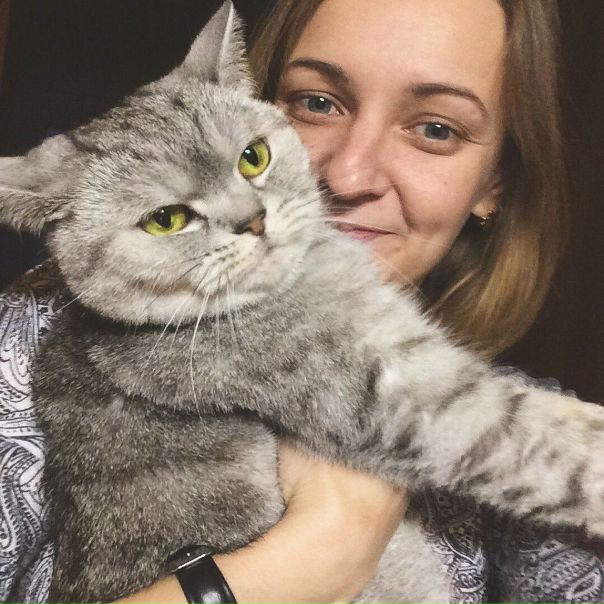 Добрый день/вечер/ночь)<br>Сниму лично отдельную , изолированную комнату! В пешей доступности от метро, не более 10минут!!! <br>Серая ветка , желательно верх.<br>Рассмотрю так же другие варианты , рядом с жд станцией! До 22т.р с коммунальными.<br>О себе: тихая, чистоплотная, платёжеспособная и ответственная. Без шумных компаний, уважаю личное пространство, того же хочу от соседей. График 5/2.<br>В свободное время сплю/гуляю/читаю/смотрю фильмы/тренажёрный зал посещаю.<br>Не курю и не приемлю курение в квартире.<br>Буду проживать с воспитанной взрослой кошкой (знает лоток, мебель не портит, ночами спит).<br>В квартире обязательна стиральная машина, холодильник, спальное место, шкаф. Не бабушкин вариант...<br>Писать в Л/С.<br> Мироненко - фото Фото: Добрый день/вечер/ночь)<br>Сниму лично отдельную , изолированную комнату! В пешей доступности от метро, не более 10минут!!! <br>Серая ветка , желательно верх.<br>Рассмотрю так же другие варианты , рядом с жд станцией! До 22т.р с коммунальными.<br>О себе: тихая, чистоплотная, платёжеспособная и ответственная. Без шумных компаний, уважаю личное пространство, того же хочу от соседей. График 5/2.<br>В свободное время сплю/гуляю/читаю/смотрю фильмы/тренажёрный зал посещаю.<br>Не курю и не приемлю курение в квартире.<br>Буду проживать с воспитанной взрослой кошкой (знает лоток, мебель не портит, ночами спит).<br>В квартире обязательна стиральная машина, холодильник, спальное место, шкаф. Не бабушкин вариант...<br>Писать в Л/С.<br> Мироненко
