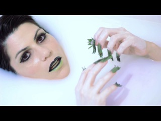 Dat Garcia - El Amor Me Entra En Sonidos (Official Video)