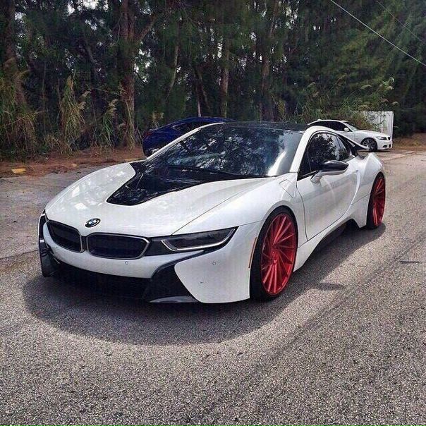 #BMW i8