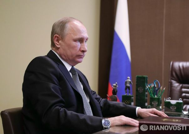 Песков прокомментировал сообщения СМИ о визите Путина в Париж: 