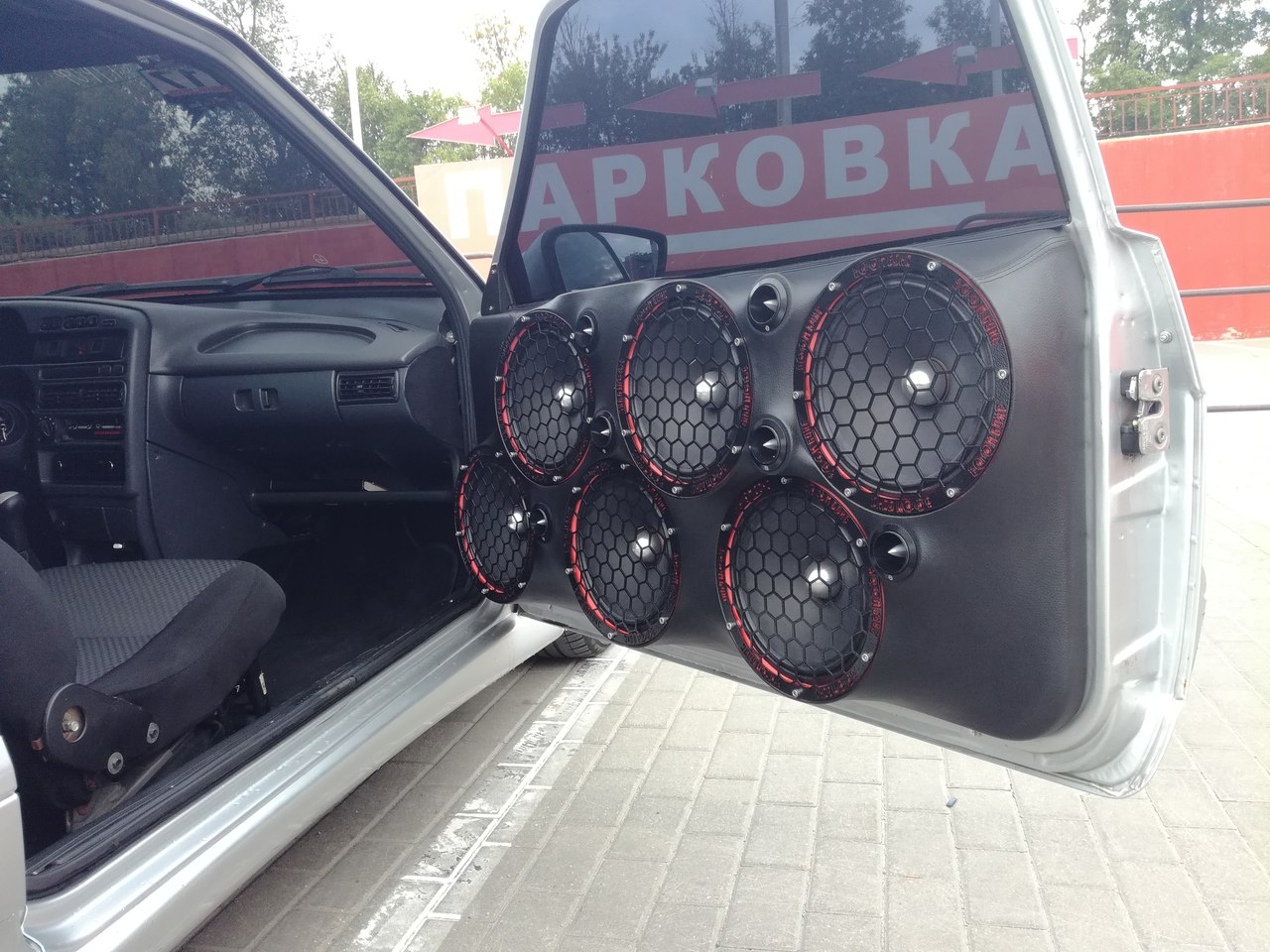 fcOIPAmy-kU.jpg