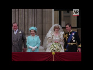 Wedding of Charles & Diana in 4K | Clip 11 | Charles and Diana kiss on balcony | 1981