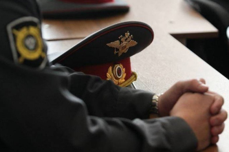Экс-полицейский получил "условно" за избиение задержанного в Томске Экс-полицейский получил "условно" за избиение задержанного в Томске