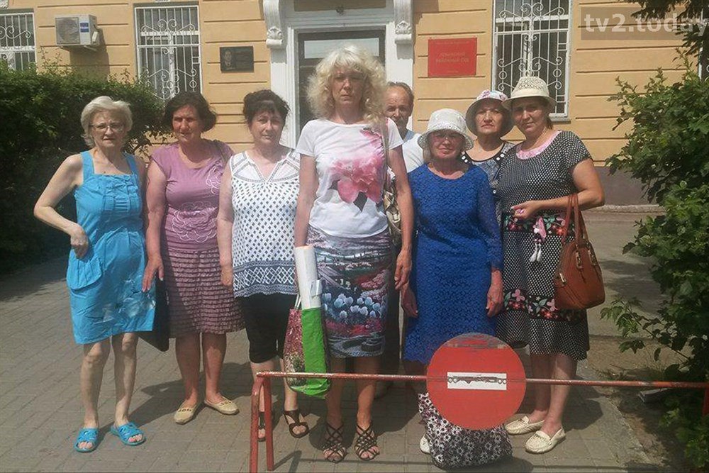 ГУСБ проверяет полицейских, задержавших женщин, обратившихся к Путину ГУСБ проверяет полицейских, задержавших женщин, обратившихся к Путину