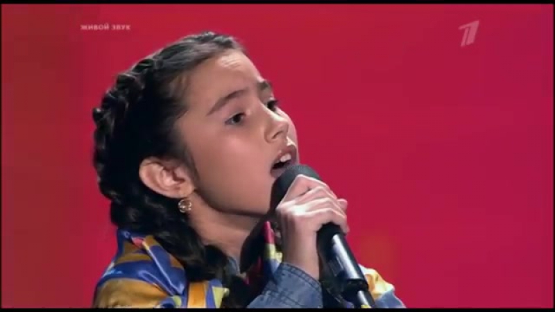 поет на татарском. поет на татарском. татарские национальные музыканты. татарский ансамбль. красивые татарские песни.