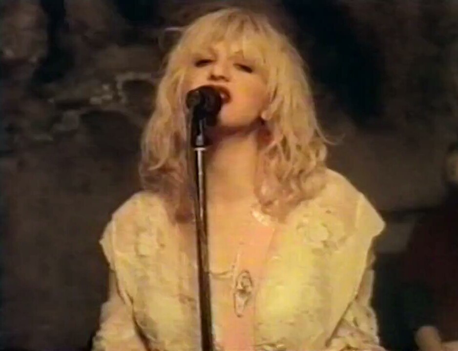 Hole violet