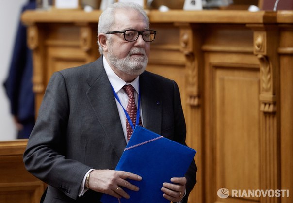 Киев намерен добиваться отставки 