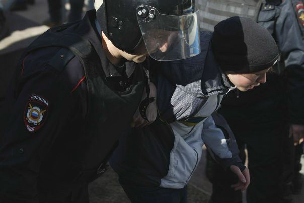 Админов повязали!