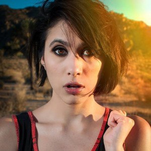 Cristina Vee