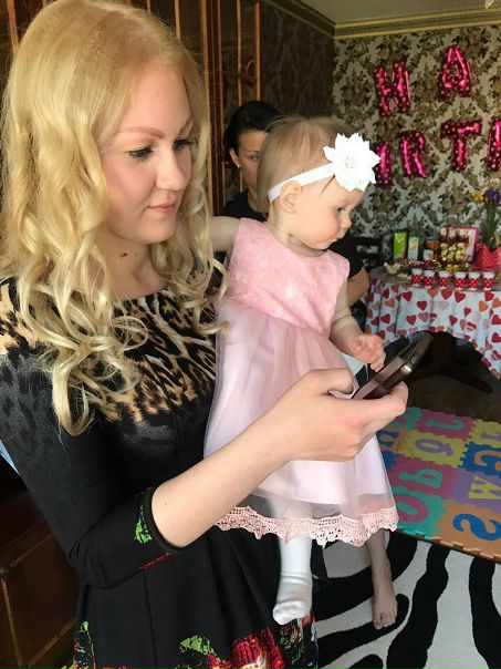 Фото: Сниму однокомнатную квартиру с ребёнком ( год и 3 месяца). От собственника, без агентств. Своевременную оплату и чистоту гарантирую. <br>Интересует Дзержинск и Котельники. Цена аренды до 23 тысяч. Квартира должна быть чистой, где ранее не было животных (аллергия) и приемлемой для жилья с ребёнком.<br> Гузеева