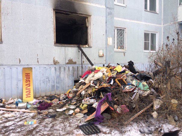 Пожар в пятиэтажном доме № 4 по улице Молодежная Пожар в пятиэтажном доме № 4 по улице Молодежная