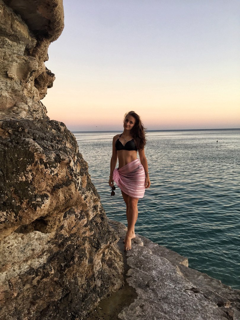 Анастасия сотникова без фотошопа в купальнике
