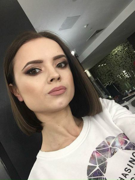 Я и мой питомец в поисках комнаты в 2к квартире. К станции метро не привязана, но желательно не дальше пяти станций от кольца, к югу по оранжевой, серой или зеленой ветке. Бюджет до 23000 со всеми сборами.<br>Важно! Пешая доступность до метро.<br>О себе: чистоплотная, платежеспособная, дружелюбная и с чувством юмора. Обещаю, жить со мной будет комфортно. Не имею привычки тусоваться или вообще приводить кого-то в свое жилище.<br>Рассматриваю соседство только с девушкой, максимум двумя.<br>Мой питомец не доставит никаких хлопот. Котя стерилизованная, ходит только в лоток, никаких запахов. Со своей когтеточкой. Она очень забавная и добрая :)<br>Жду предложений в лс!<br> Андреева - фото Фото: Я и мой питомец в поисках комнаты в 2к квартире. К станции метро не привязана, но желательно не дальше пяти станций от кольца, к югу по оранжевой, серой или зеленой ветке. Бюджет до 23000 со всеми сборами.<br>Важно! Пешая доступность до метро.<br>О себе: чистоплотная, платежеспособная, дружелюбная и с чувством юмора. Обещаю, жить со мной будет комфортно. Не имею привычки тусоваться или вообще приводить кого-то в свое жилище.<br>Рассматриваю соседство только с девушкой, максимум двумя.<br>Мой питомец не доставит никаких хлопот. Котя стерилизованная, ходит только в лоток, никаких запахов. Со своей когтеточкой. Она очень забавная и добрая :)<br>Жду предложений в лс!<br> Андреева