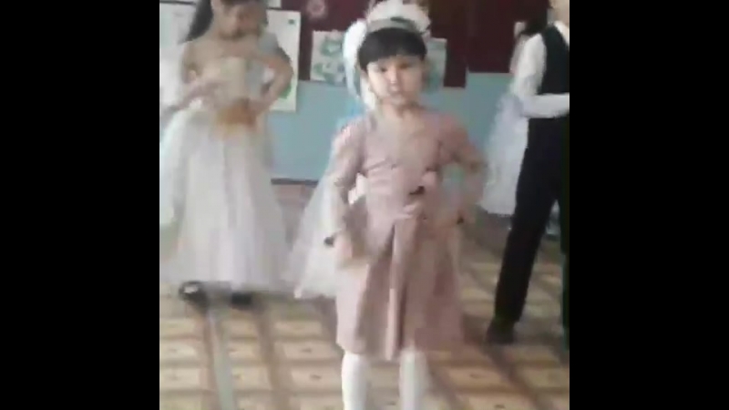 VID_25690507_151008_837.mp4