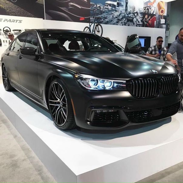 #BMW 750Li Frozen Black