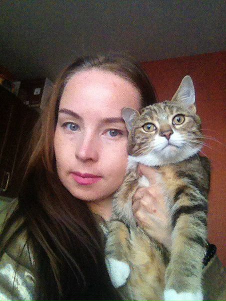 Сниму комнату в 2-комнатной квартире. Я с котиком. Чистоплотные. Стоимость аренды - до 17 500 руб. вместе с коммунальными. О себе - работаю, люблю рисовать, шью платья. Пишите, пожалуйста, в личку.<br> Смоленская - фото Фото: Сниму комнату в 2-комнатной квартире. Я с котиком. Чистоплотные. Стоимость аренды - до 17 500 руб. вместе с коммунальными. О себе - работаю, люблю рисовать, шью платья. Пишите, пожалуйста, в личку.<br> Смоленская