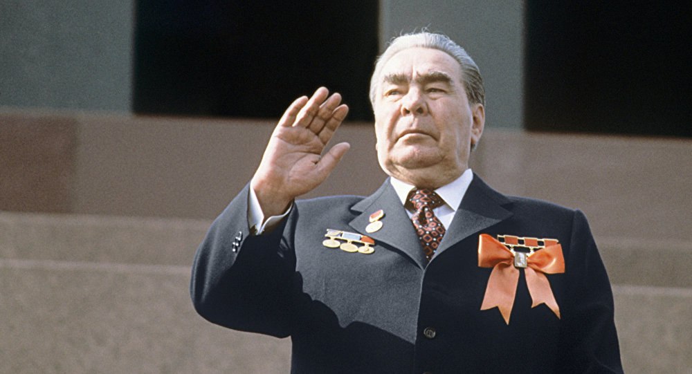 Годик, картинки смешные про брежнева