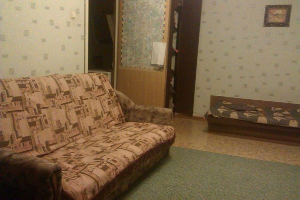 Фото: Сдаю, ищу соседку- девушку, вместе арендовать 1-комн. квартиру, в ней я уже проживаю.<br>5 мин. пешком от м. Алма-Атинская (зеленая ветка внизу).<br>Квартира хорошая, есть стир. машина, холодильник, все необходимое для жизни. <br>Оплата: 12 000 руб. в месяц (всё включено). <br>Тел 89636224876 или в личку<br> Абдуллина