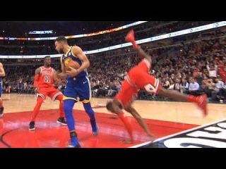 Kris Dunn Hard Fall / Smashed His Face / GS Warriors vs Bulls
