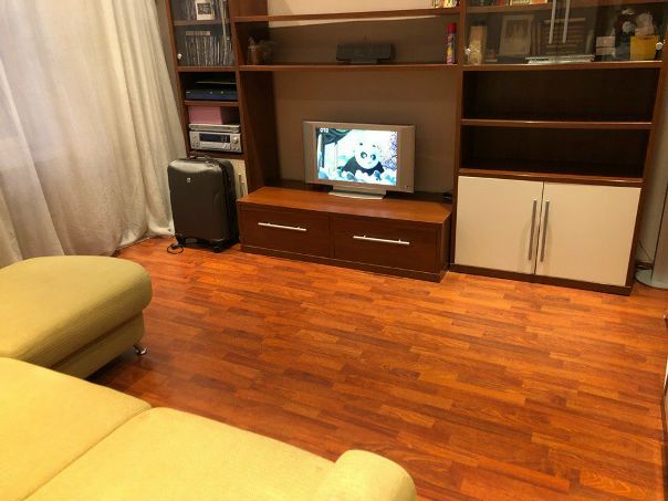 Ищу порядочную и аккуратную соседку/соседа в 2ух комнатную квартиру. Комната изолированная, есть всё необходимое, комната тёплая и уютная.<br>Оплата 20тыс. в месяц +квитанция (примерно 3-3,5тысячи).<br>Метро Сходненская, пешком 15минут, на автобусе 5минут, автобусная остановка рядом с домом. Магазин и аптека есть в доме, рядом магнит, 5ка, Дикси, Вкус Вилл, Тц Калейдоскоп. Заезд с 1 февраля.<br>89636955574 <br> - фото Фото: Ищу порядочную и аккуратную соседку/соседа в 2ух комнатную квартиру. Комната изолированная, есть всё необходимое, комната тёплая и уютная.<br>Оплата 20тыс. в месяц +квитанция (примерно 3-3,5тысячи).<br>Метро Сходненская, пешком 15минут, на автобусе 5минут, автобусная остановка рядом с домом. Магазин и аптека есть в доме, рядом магнит, 5ка, Дикси, Вкус Вилл, Тц Калейдоскоп. Заезд с 1 февраля.<br>89636955574 <br>