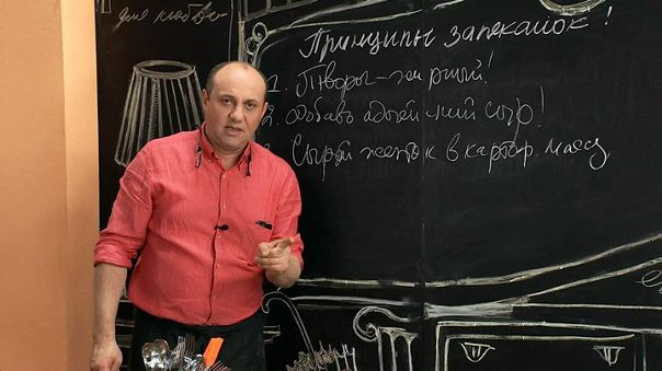 Запеканка — любимое блюдо из детства!  Творожная или картофельная с мясом Обе вкусные! И каждая имеет свои принципы приготовления. Какой взять творог Или зачем нужна манная крупа в фарше