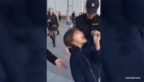 Родная мать задержанного на Арбате ребенка написала заявление на его мачеху: 
