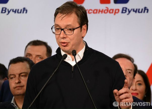 Премьер Сербии Вучич подал в отставку: 