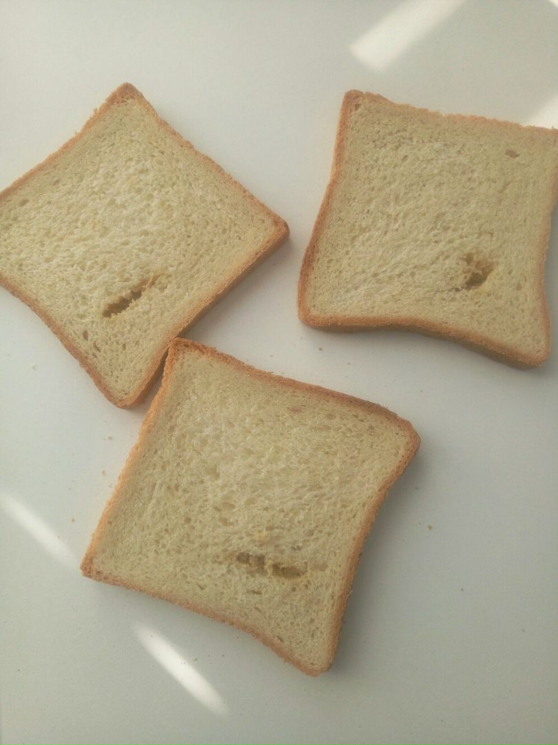 В херсонском хлебе найден сюрприз