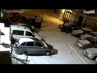 Ночью из автомобиля украли магнитолу, деньги и аккумулятор