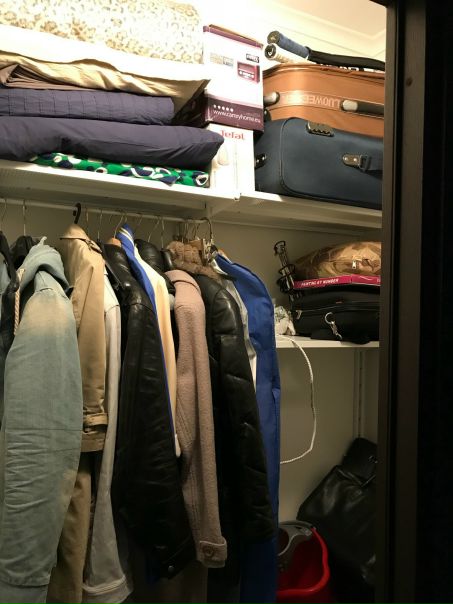 Сдаётся комната для порядочной девушки в двухкомнатной квартире на 8 этаже 13 этажного нового жилого комплекса. Метро перово. <br>22+депозит. <br>Из соседей 1 молодой человек 30 лет. <br>За подробностями в лс. - фото Фото: Сдаётся комната для порядочной девушки в двухкомнатной квартире на 8 этаже 13 этажного нового жилого комплекса. Метро перово. <br>22+депозит. <br>Из соседей 1 молодой человек 30 лет. <br>За подробностями в лс.
