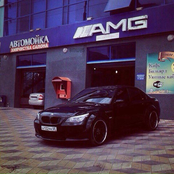 — Где-то в автосалоне без меня скучает #BMW.