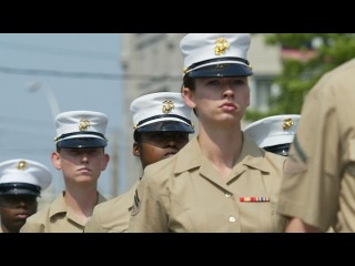 Nude Photos Of Female Marines Posted Online