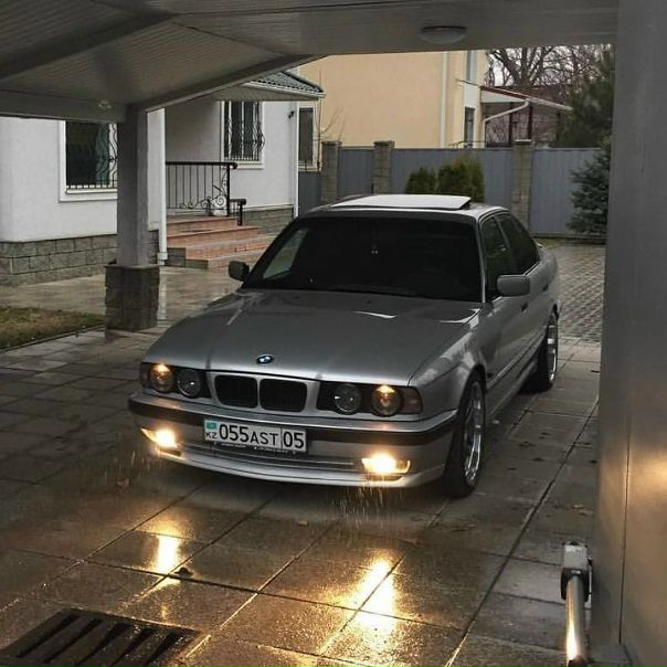 #BMW E34