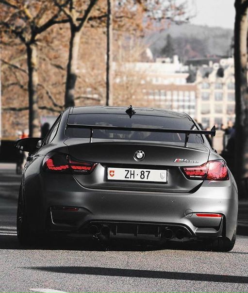 #BMW M4 GTS 