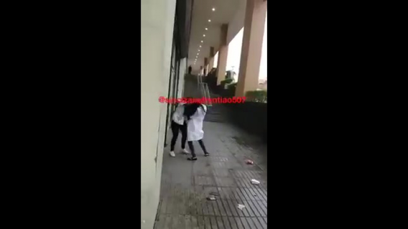 Pleito de mujeres