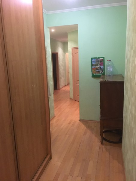 Сдам<br>3х комнатная квартира, в центре Москвы! Метро Трубная 5 мин пешком( также цветной бульвар, Пушкинская 10 мин)<br>2 раздельных санузла, 3 комнаты, меблированная, есть стиральная машина, холодильник, духовка, микроволновая печь, телевизор, телефон, wi-fi, шкафы, диван, кровати в каждой комнате, стол, стулья. <br>Цена: 110 000р/мес. <br>Писать в лс. - фото Фото: Сдам<br>3х комнатная квартира, в центре Москвы! Метро Трубная 5 мин пешком( также цветной бульвар, Пушкинская 10 мин)<br>2 раздельных санузла, 3 комнаты, меблированная, есть стиральная машина, холодильник, духовка, микроволновая печь, телевизор, телефон, wi-fi, шкафы, диван, кровати в каждой комнате, стол, стулья. <br>Цена: 110 000р/мес. <br>Писать в лс.