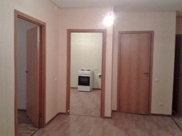 Сдаю 2к квартиру 61м2 в новом доме от собственника. <br>5 мин пешком от метро Парнас (Фёдора Абрамова д.8) <br>Удобная планировка, застёкленный балкон, окна на три стороны. <br>Есть старая мебель, холодильник, свч, тв, интернет. <br>Сдам студентам, семье, гражданам СНГ, можно с детьми, можно с животными. <br>Арендная плата 24000 в месяц + к/у. без комиссии, от собственника. - фото Фото: Сдаю 2к квартиру 61м2 в новом доме от собственника. <br>5 мин пешком от метро Парнас (Фёдора Абрамова д.8) <br>Удобная планировка, застёкленный балкон, окна на три стороны. <br>Есть старая мебель, холодильник, свч, тв, интернет. <br>Сдам студентам, семье, гражданам СНГ, можно с детьми, можно с животными. <br>Арендная плата 24000 в месяц + к/у. без комиссии, от собственника.