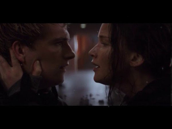 THG|KatnissPeeta|Stand by you