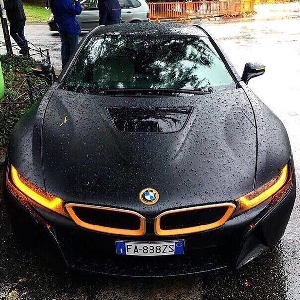 Миру мир, а мне #BMW, пожалуйста.