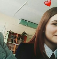 Лена Езовских