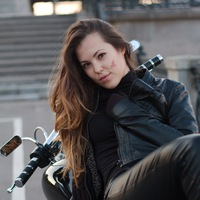 Алинка Загребная