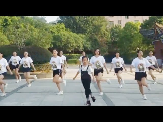 Nghe nhạc là nghiện xem nhảy là mê