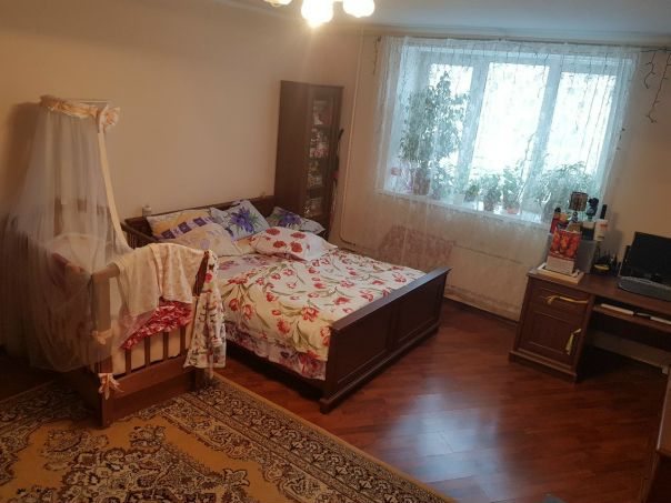 Фото: Сдается прекрасная, большая 1К квартира в Северном Бутово. 16й этаж, окна во двор, южная сторона. <br>В квартире есть всё необходимое для комфортного проживания (подробности в личку). В коридоре огромная гардеробная. Есть ещё фото, отправлю при необходимости. <br>От метро Бульвар Дмитрия Донского 7 минут ходьбы не спеша. В шаговой доступности детский сад, школа, магазины, аптеки, поликлиника. <br>Аренда квартиры 30000р + счётчики. <br> Пацынко