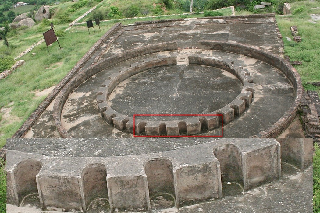 ступа в городе Виратнагаре индия