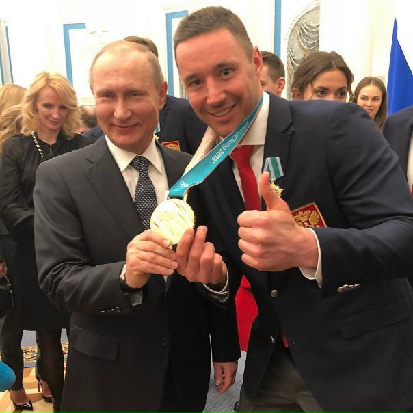Илья Ковальчук продал свой автомобиль, чтобы оплатить операцию мальчику! 