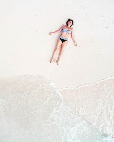 50-летняя Алика Смехова устроила на Мальдивах фотосессию в бикини!