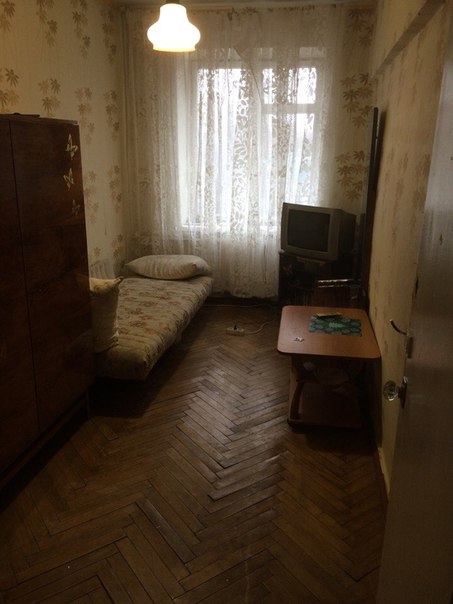 Сдается комната в 3х-комнатной квартире. м.Измайловская 3 мин пешком. 14 000 за месяц + залог 14 000(возвращается при съезде) + 500-800 коммуналка. Соседи 2 пары молодые. <br>Ищем: одну девушку, работающую, без животных, без вождения шумных компаний, чистоплотную, опрятную, неконфликтную. - фото Фото: Сдается комната в 3х-комнатной квартире. м.Измайловская 3 мин пешком. 14 000 за месяц + залог 14 000(возвращается при съезде) + 500-800 коммуналка. Соседи 2 пары молодые. <br>Ищем: одну девушку, работающую, без животных, без вождения шумных компаний, чистоплотную, опрятную, неконфликтную.