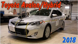 Задний краш тест Toyota Avalon 2018 Hybrid